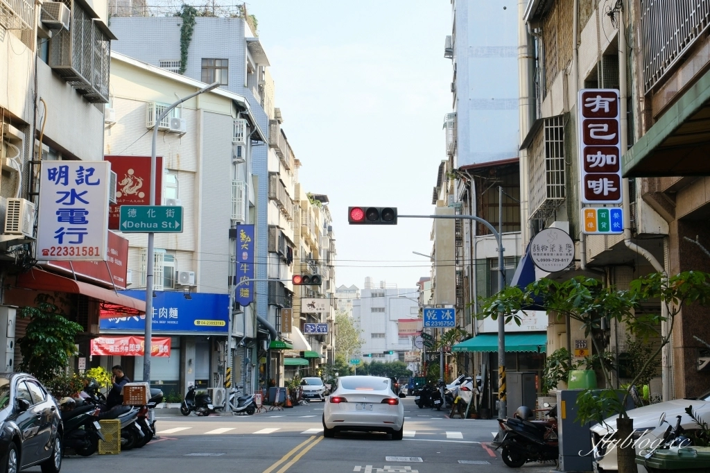 台中北區｜有己咖啡．宛如走進華燈初上場景，台中深夜咖啡館推薦 @飛天璇的口袋