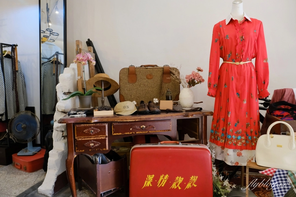 台中北區｜有己咖啡．宛如走進華燈初上場景，台中深夜咖啡館推薦 @飛天璇的口袋