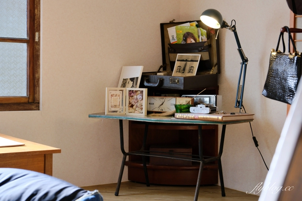 台中北區｜有己咖啡．宛如走進華燈初上場景，台中深夜咖啡館推薦 @飛天璇的口袋