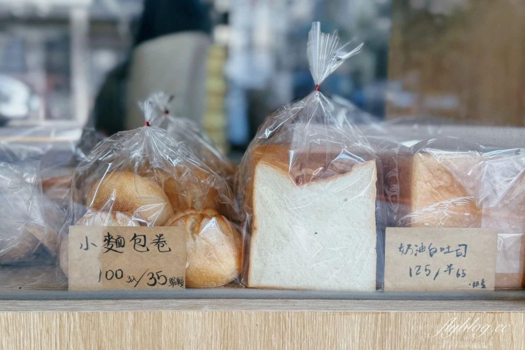 台中北區|蓓得酸種麵包工作室.台中酸麵包專賣店,一個星期只營業兩天 @飛天璇的口袋 台中北區|蓓得酸種麵包工作室.台中酸麵包專賣店,一個星期只營業兩天 @飛天璇的口袋