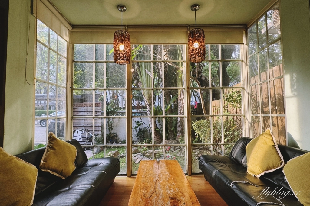 台中西區｜珈琲院．美軍宿舍所改建，存中街20年老字號咖啡館 @飛天璇的口袋