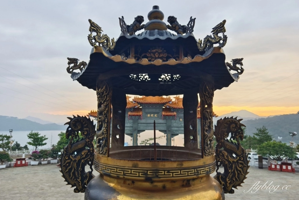 南投魚池｜文武廟年梯步道．挑戰366階的生日階梯，欣賞漂亮日落美景 @飛天璇的口袋