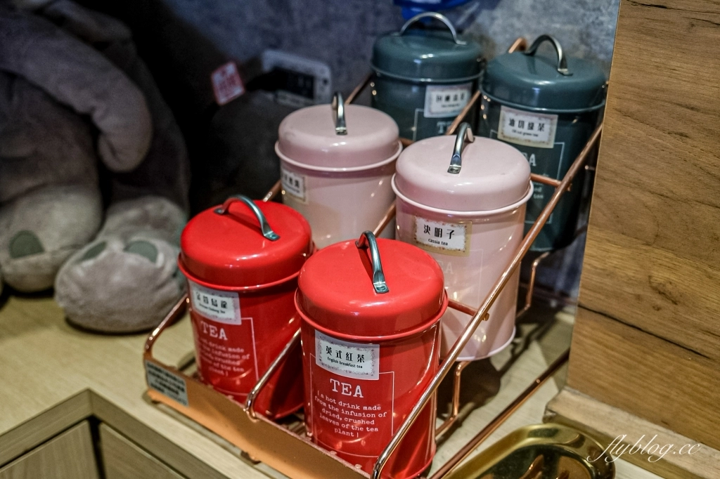 台中北屯｜鍋泰暖泰式南洋火鍋．充滿南洋風情的火鍋店，蔬菜自助吧、飲品、冰淇淋吃到飽 @飛天璇的口袋