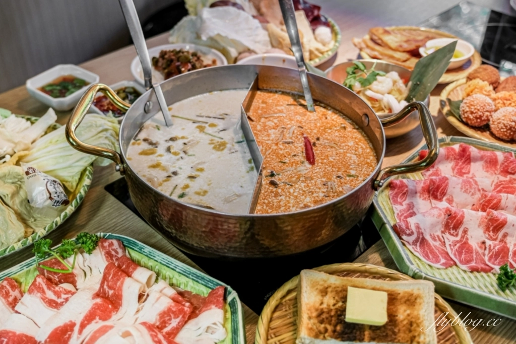 台中北屯｜鍋泰暖泰式南洋火鍋．充滿南洋風情的火鍋店，蔬菜自助吧、飲品、冰淇淋吃到飽 @飛天璇的口袋