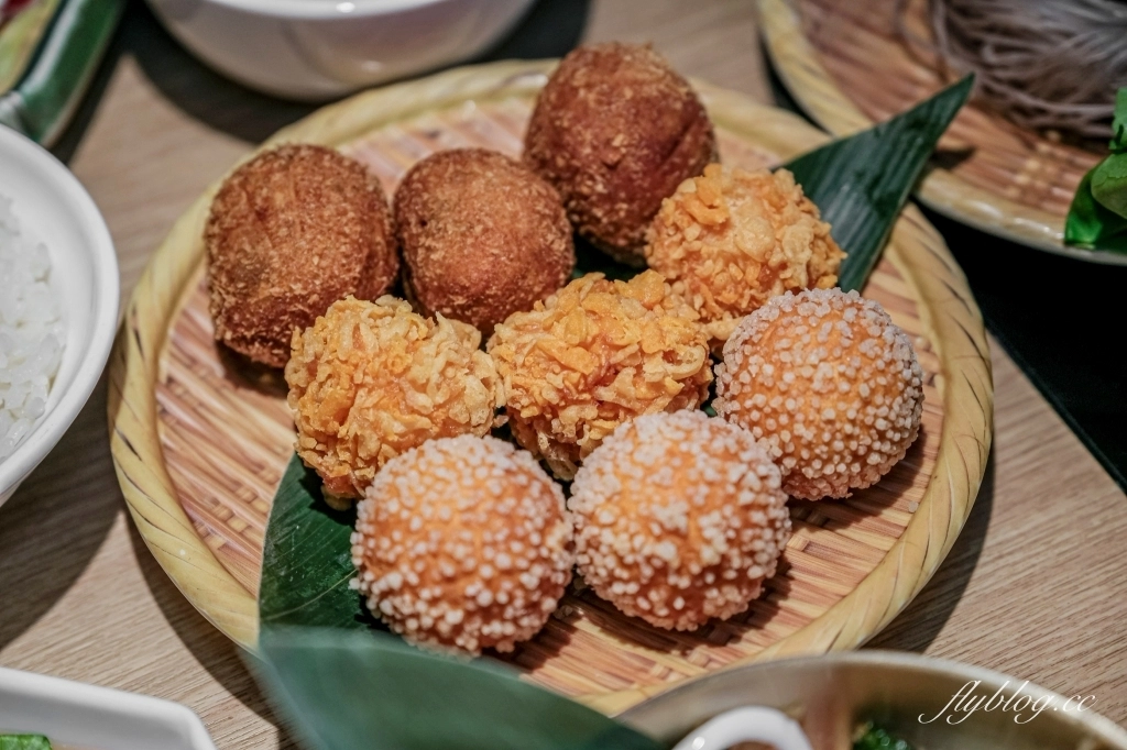 台中北屯｜鍋泰暖泰式南洋火鍋．充滿南洋風情的火鍋店，蔬菜自助吧、飲品、冰淇淋吃到飽 @飛天璇的口袋