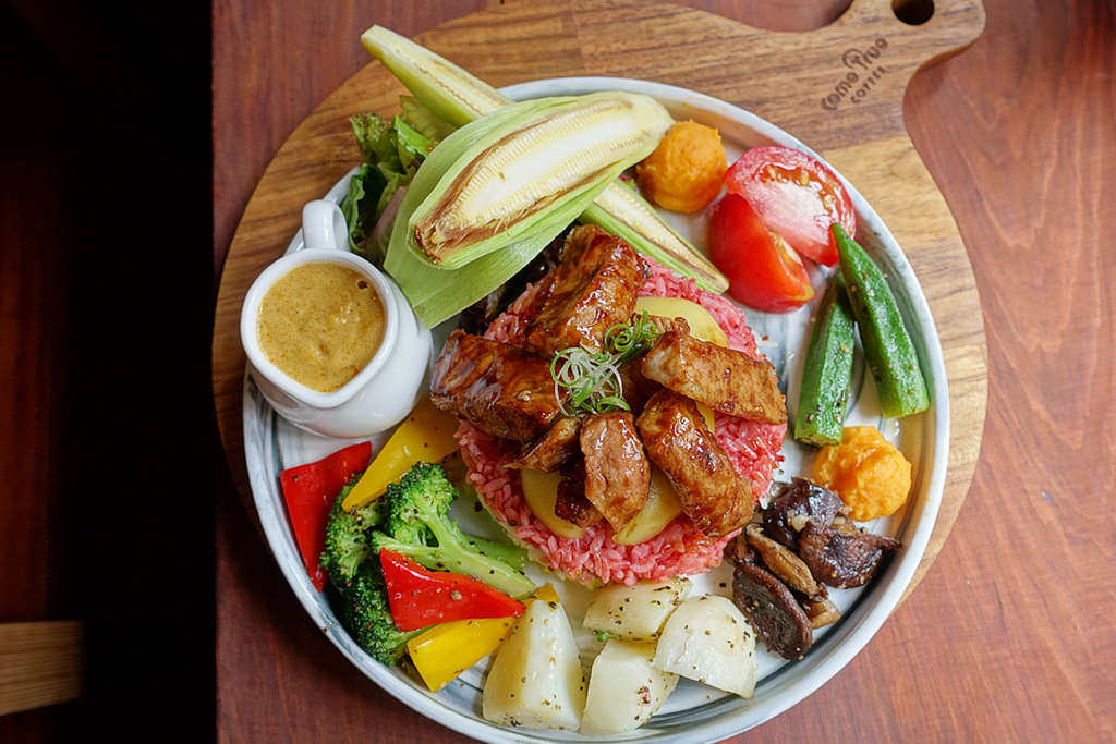 台中西區｜審計新村一日遊．暮暮文創市集、10間小吃美食、文創商品DIY、IG必拍打卡點 @飛天璇的口袋