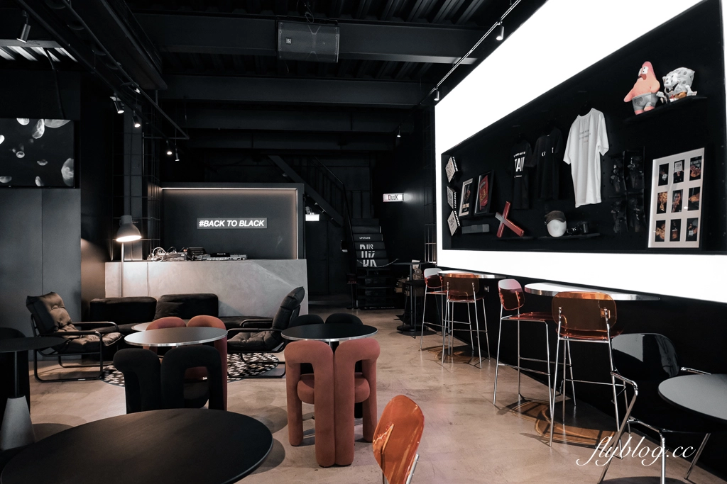 台中北屯｜ORIG BLACK DusK．暗黑系深夜咖啡館，早午餐甜點都好吃 @飛天璇的口袋