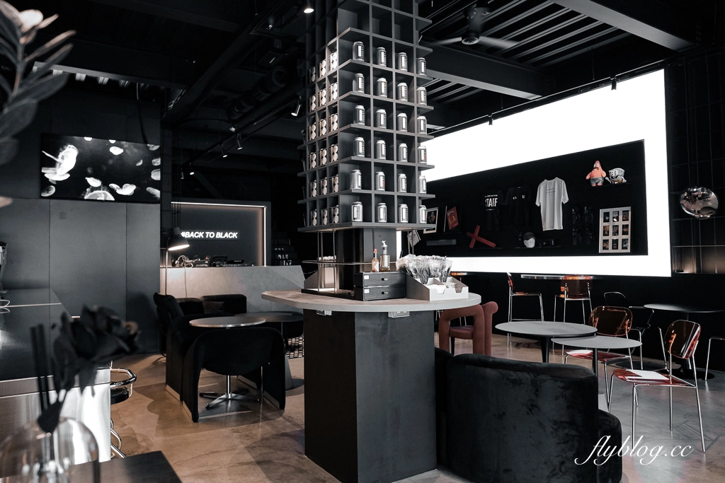 台中北屯｜ORIG BLACK DusK．暗黑系深夜咖啡館，早午餐甜點都好吃 @飛天璇的口袋