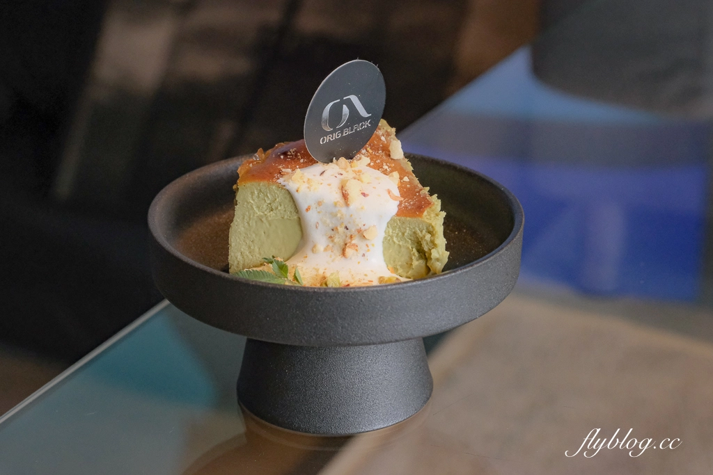 台中北屯｜ORIG BLACK DusK．暗黑系深夜咖啡館，早午餐甜點都好吃 @飛天璇的口袋