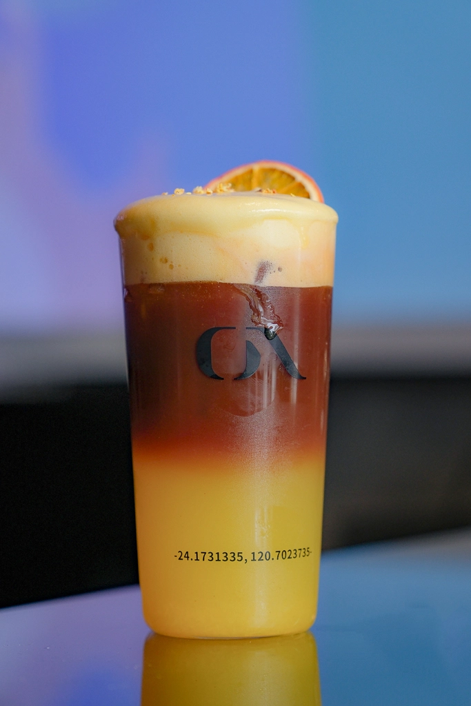 台中北屯｜ORIG BLACK DusK．暗黑系深夜咖啡館，早午餐甜點都好吃 @飛天璇的口袋