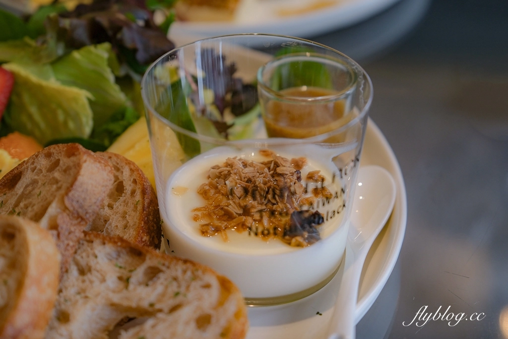 台中北屯｜ORIG BLACK DusK．暗黑系深夜咖啡館，早午餐甜點都好吃 @飛天璇的口袋