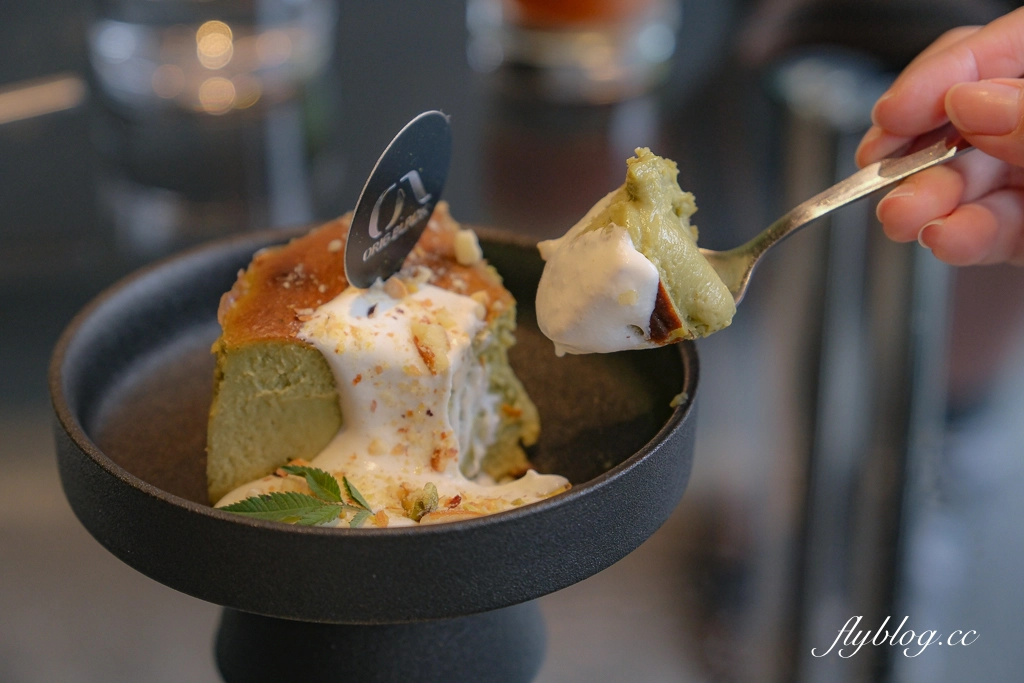 台中北屯｜ORIG BLACK DusK．暗黑系深夜咖啡館，早午餐甜點都好吃 @飛天璇的口袋