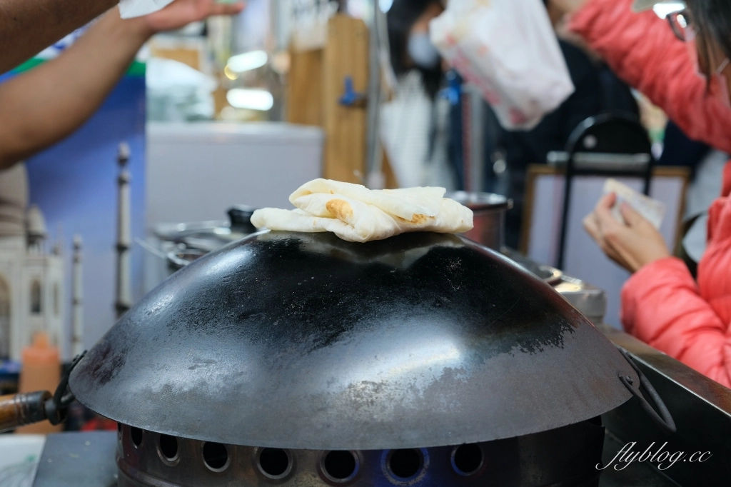 台中北屯｜印度阿三甩餅．旱溪夜市、大慶夜市和總站夜市都吃得到，現點現做手工甩餅 @飛天璇的口袋