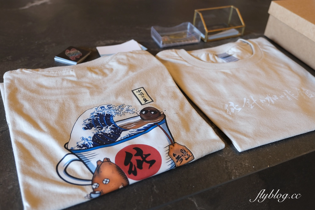 台中北屯｜K2G 48 Warehouse．KroX Coffee 跨蒔咖啡概念店，鐵工廠改建的咖啡館 @飛天璇的口袋