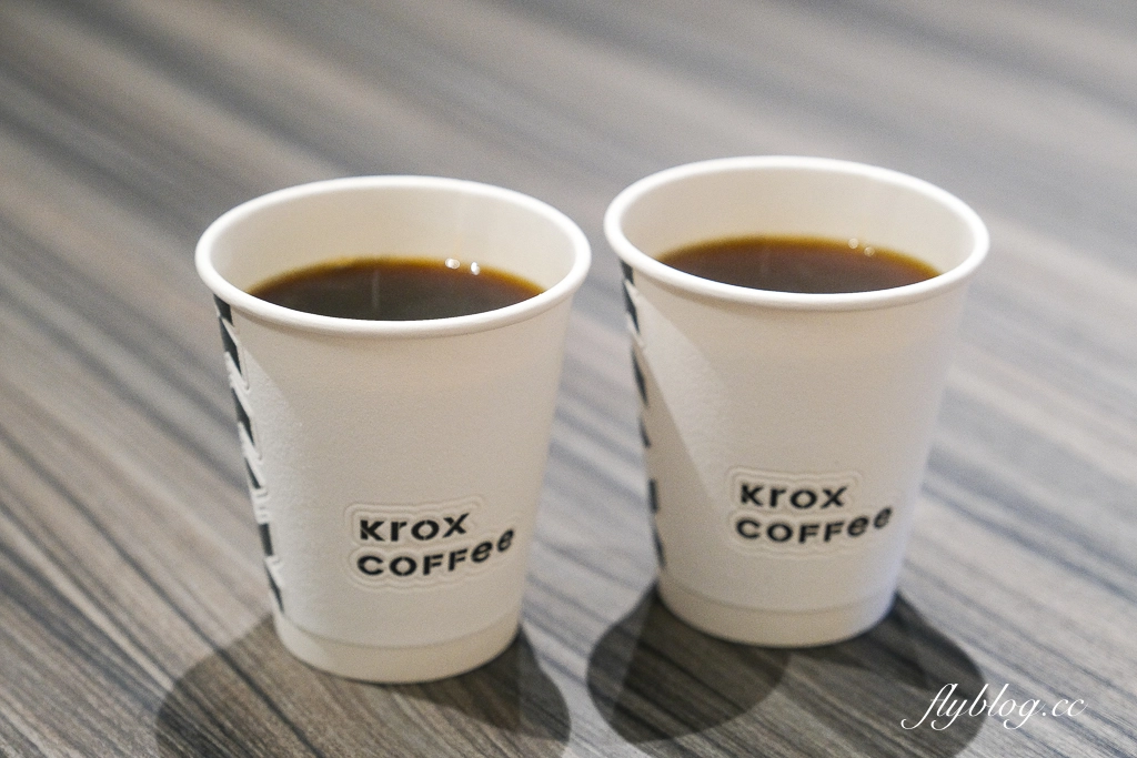 台中北屯｜K2G 48 Warehouse．KroX Coffee 跨蒔咖啡概念店，鐵工廠改建的咖啡館 @飛天璇的口袋