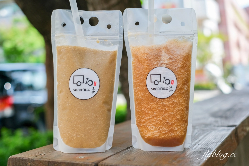 台中西區｜審計新村一日遊．暮暮文創市集、10間小吃美食、文創商品DIY、IG必拍打卡點 @飛天璇的口袋