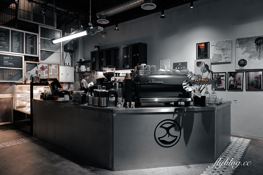 台中東區｜Cuppa FS Cafe 富興店．富興工廠1962裡的咖啡館，舊工廠蛻變成文靜聚落 @飛天璇的口袋