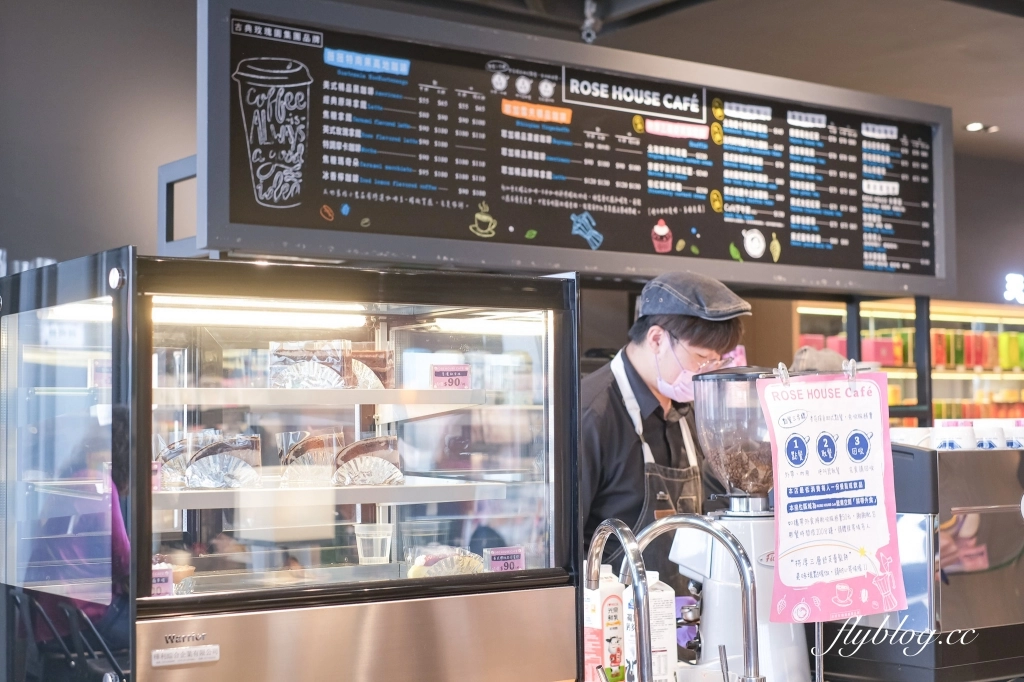 台中梧棲｜Rose House Cafe．古典玫瑰園新品牌，台中三井Outlet甜點下午茶 @飛天璇的口袋