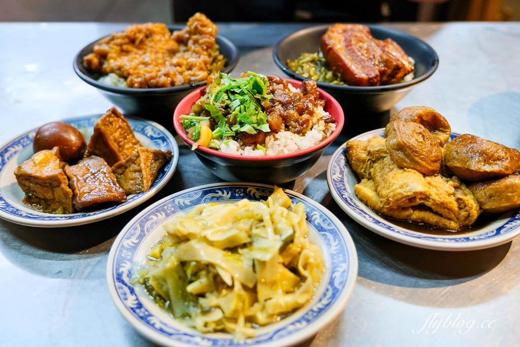 台中西屯|肉燥兄弟魯肉飯.營業到深夜2點宵夜場,從路邊餐車到實體店面 @飛天璇的口袋 台中西屯|肉燥兄弟魯肉飯.營業到深夜2點宵夜場,從路邊餐車到實體店面 @飛天璇的口袋