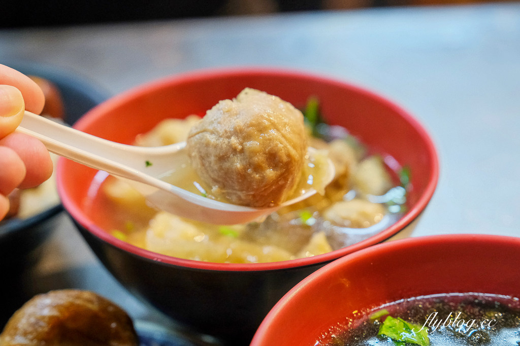 台中西屯|肉燥兄弟魯肉飯.營業到深夜2點宵夜場,從路邊餐車到實體店面 @飛天璇的口袋 台中西屯|肉燥兄弟魯肉飯.營業到深夜2點宵夜場,從路邊餐車到實體店面 @飛天璇的口袋