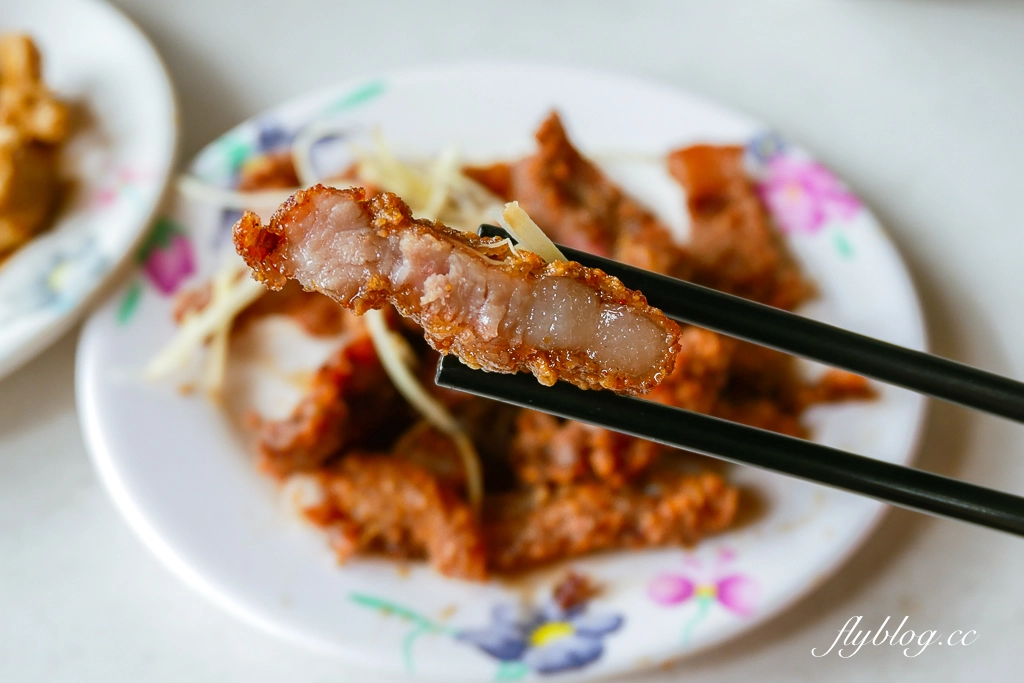 台中北區｜嘉義香菇肉焿．24小時營業爌肉飯，台中東興市場入口處 @飛天璇的口袋