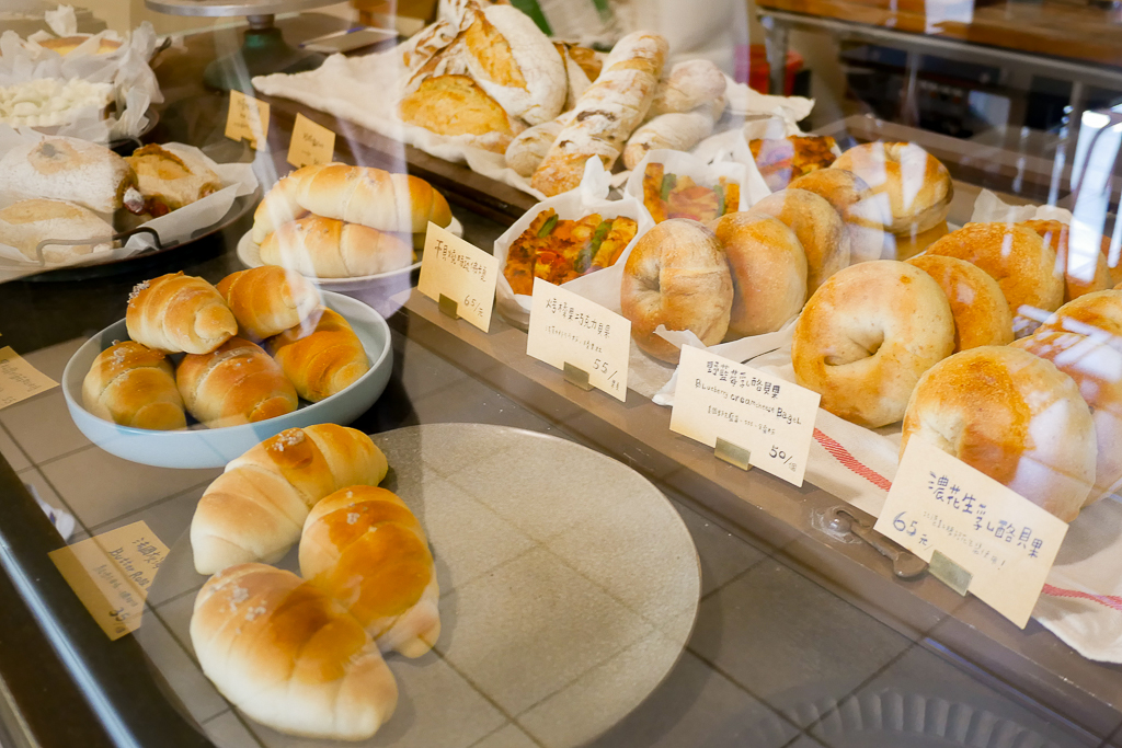 彰化溪州｜濁水溪旁邊．旅法烘焙師回鄉開的麵包店，營業時間以FB和IG公告為主 @飛天璇的口袋