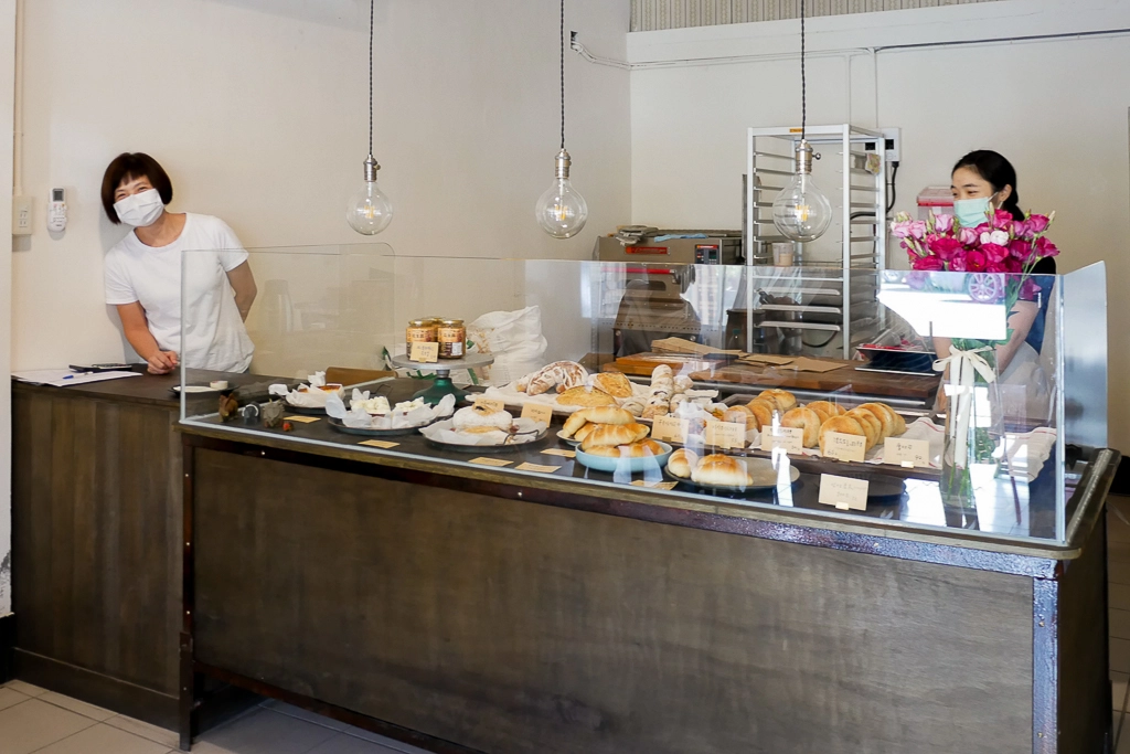 彰化溪州｜濁水溪旁邊．旅法烘焙師回鄉開的麵包店，營業時間以FB和IG公告為主 @飛天璇的口袋