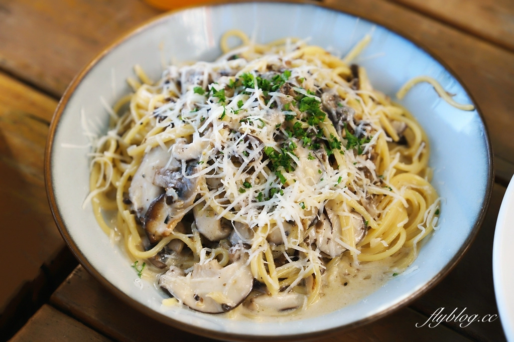 屏東恆春｜巴沙諾瓦餐廳．老闆是正宗法國人，墾丁南灣異國料理餐廳 @飛天璇的口袋