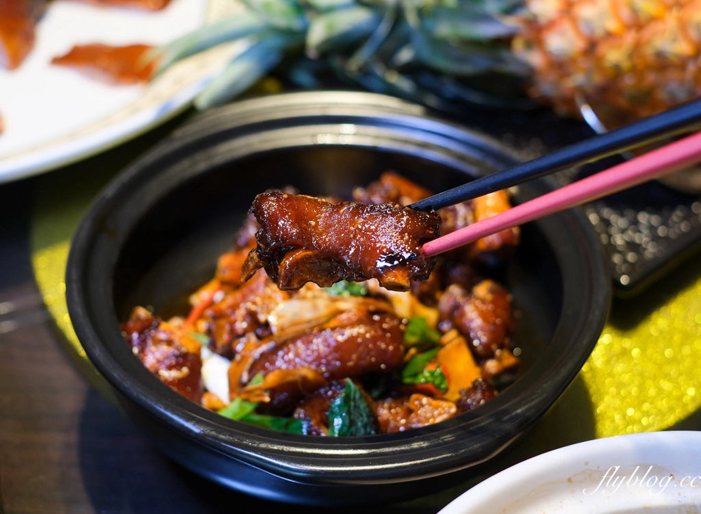 台中南屯｜東方龍古味今品料理．唯一台中米其林指南推薦燒鵝，經典台菜融入新創意 @飛天璇的口袋