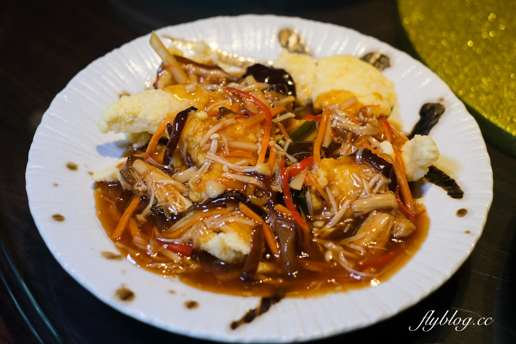 台中南屯｜東方龍古味今品料理．唯一台中米其林指南推薦燒鵝，經典台菜融入新創意 @飛天璇的口袋