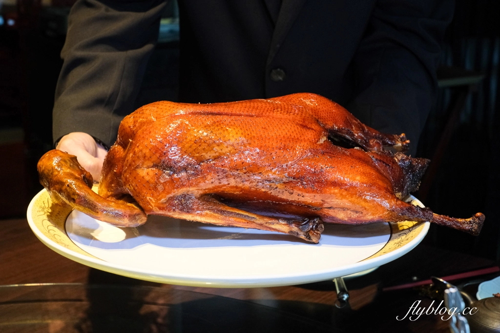 台中南屯｜東方龍古味今品料理．唯一台中米其林指南推薦燒鵝，經典台菜融入新創意 @飛天璇的口袋