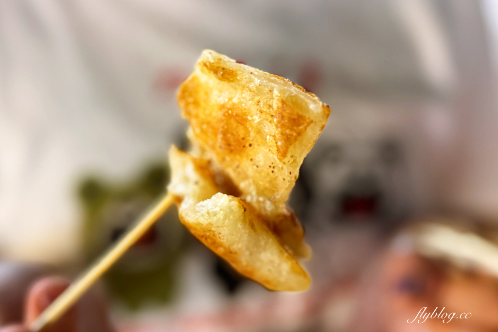 台中北屯｜丹丹蔥油餅．總站夜市排隊美食，蔥油餅超過10種口味 @飛天璇的口袋