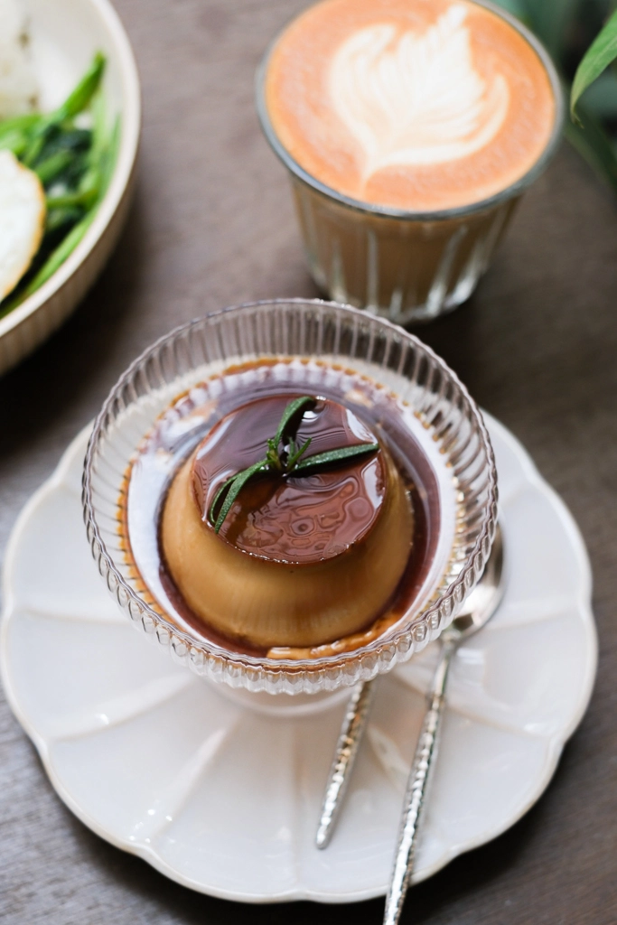 台中北區｜Glimmer Cafe．全天候供應早午餐，吃得到打拋豬和義大利麵 @飛天璇的口袋