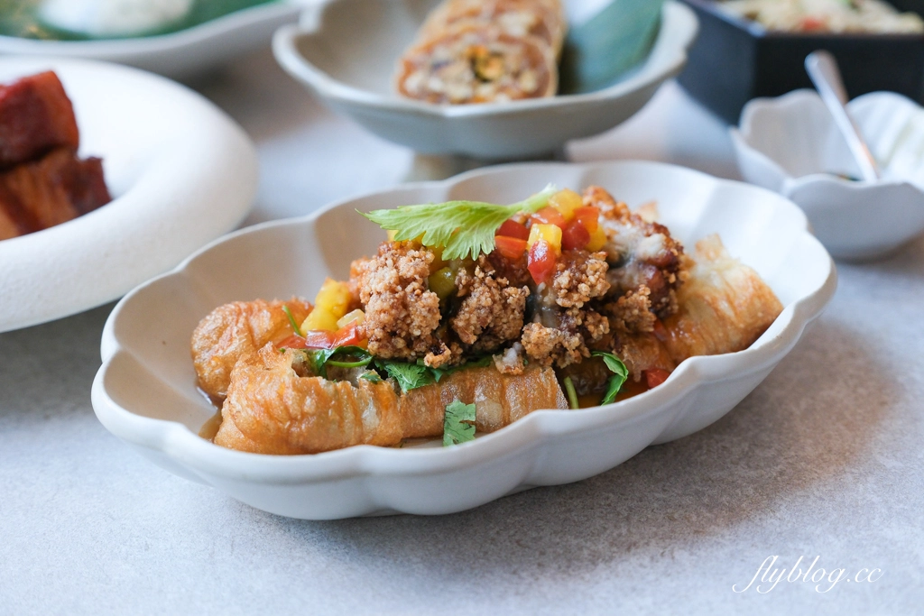 台中西屯｜蒔瀞 CHER AQUA．隱身台中歌劇院裡，超美的台菜餐廳 @飛天璇的口袋