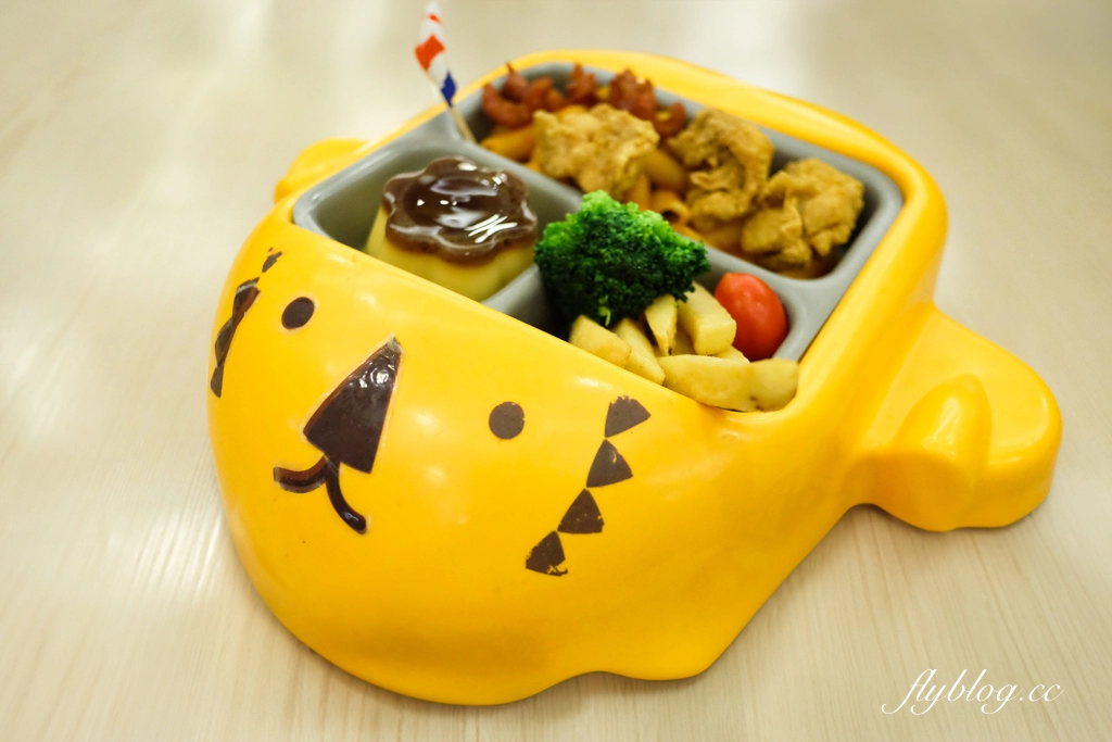 台中烏日｜樂雅樂餐廳．吃得到日式和西式早餐，搭高鐵前先來填飽肚子吧 @飛天璇的口袋