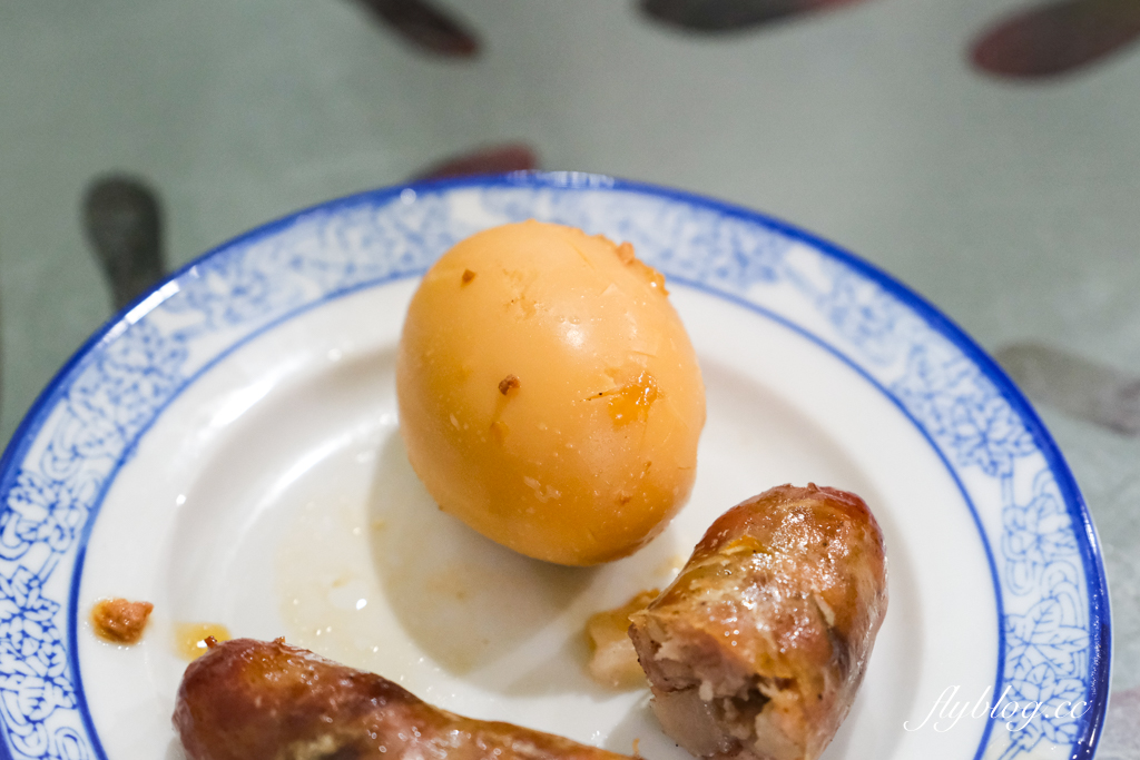 彰化鹿港｜龍山魷魚肉羹．鹿港在地50年老店，觀光客必吃美食 @飛天璇的口袋