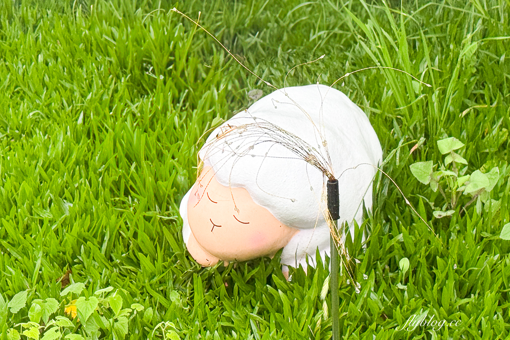 南投仁愛｜全家便利商店 清境雲海店．清境海拔最高便利商店，歐式城堡建築還有羊咩咩 @飛天璇的口袋