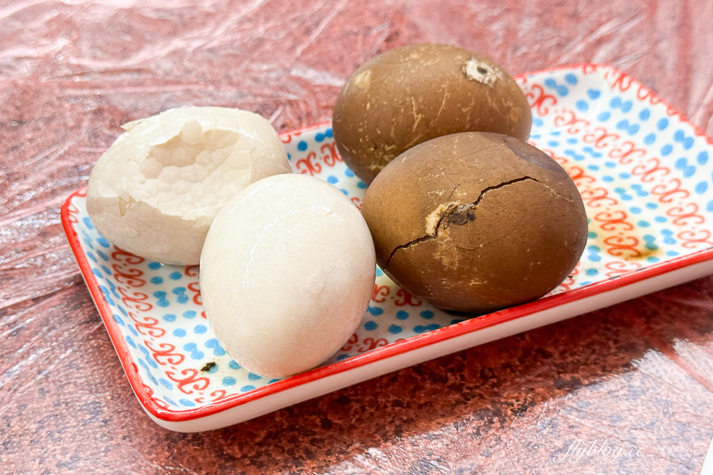 南投埔里｜香記桶仔雞．愛蘭交流道旁甕缸雞，雞油四物湯伴飯吃 @飛天璇的口袋