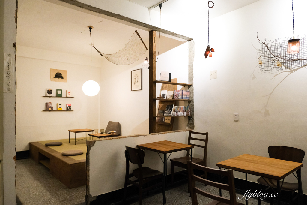 台中西區｜群島李季．從網路甜點工作室起家，台中老宅甜點咖啡館 @飛天璇的口袋