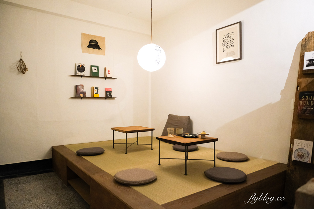 台中西區｜群島李季．從網路甜點工作室起家，台中老宅甜點咖啡館 @飛天璇的口袋