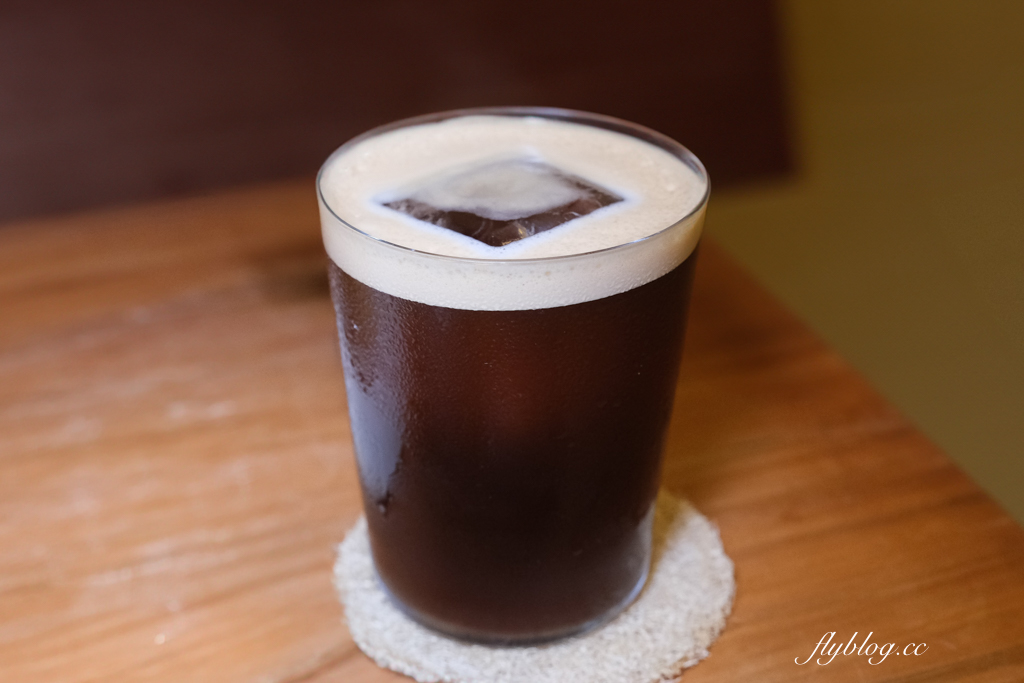 台中西區｜群島李季．從網路甜點工作室起家，台中老宅甜點咖啡館 @飛天璇的口袋