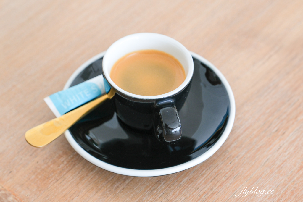 泰國攀牙｜Valhalla Teahouse．拷叻透明玻璃屋網美咖啡館，坐擁180度蔚藍海景 @飛天璇的口袋