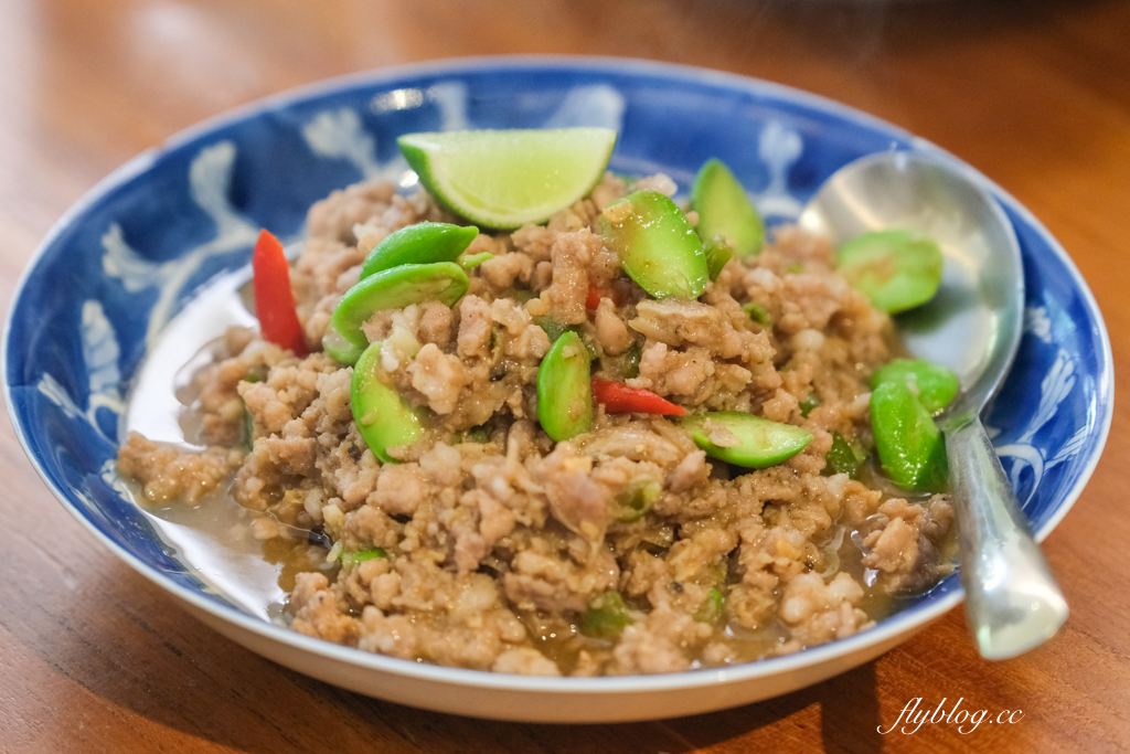 泰國攀牙｜Krua Morakot Home Cooking มรกตโฮมคุ๊กกิ้ง．預約才吃得到的私廚料理，74歲阿公掌廚的泰南料理 @飛天璇的口袋