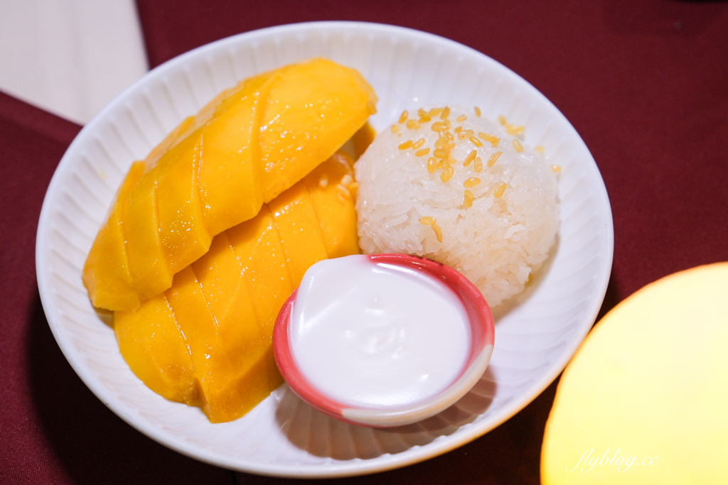 泰國攀牙｜Roilay Khaolak หรอยเล เขาหลัก．攀牙拷叻新開幕泰式餐廳，餐點新鮮美味還有現場演唱 @飛天璇的口袋