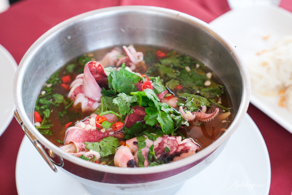 泰國攀牙｜Roilay Khaolak หรอยเล เขาหลัก．攀牙拷叻新開幕泰式餐廳，餐點新鮮美味還有現場演唱 @飛天璇的口袋