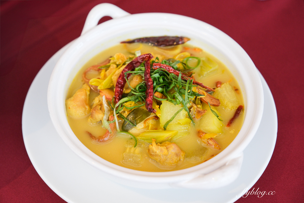 泰國攀牙｜Roilay Khaolak หรอยเล เขาหลัก．攀牙拷叻新開幕泰式餐廳，餐點新鮮美味還有現場演唱 @飛天璇的口袋