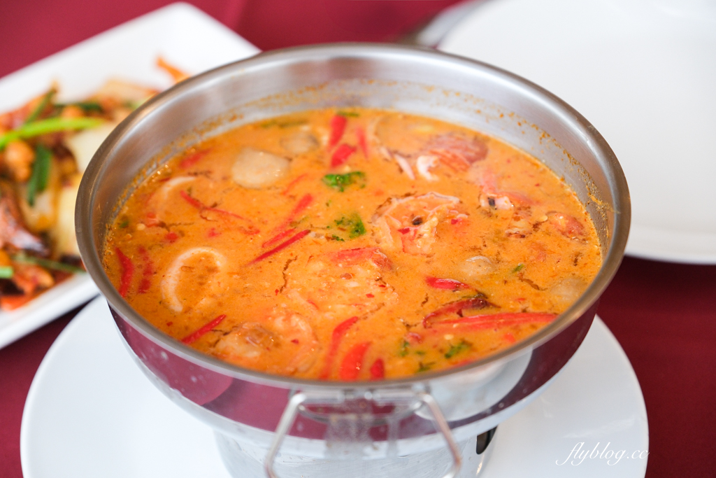 泰國攀牙｜Roilay Khaolak หรอยเล เขาหลัก．攀牙拷叻新開幕泰式餐廳，餐點新鮮美味還有現場演唱 @飛天璇的口袋