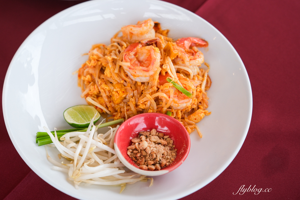 泰國攀牙｜Roilay Khaolak หรอยเล เขาหลัก．攀牙拷叻新開幕泰式餐廳，餐點新鮮美味還有現場演唱 @飛天璇的口袋