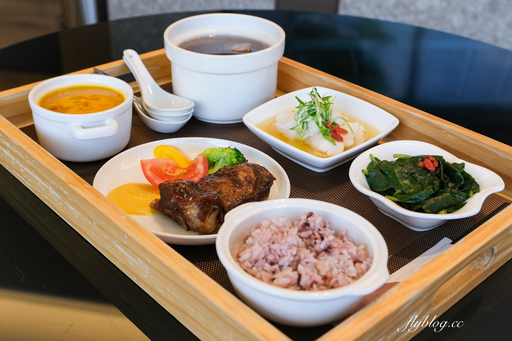 台中南屯｜順風產後護理之家．台中六星級月子中心，環境、價格、月子餐、停車規定分享 @飛天璇的口袋