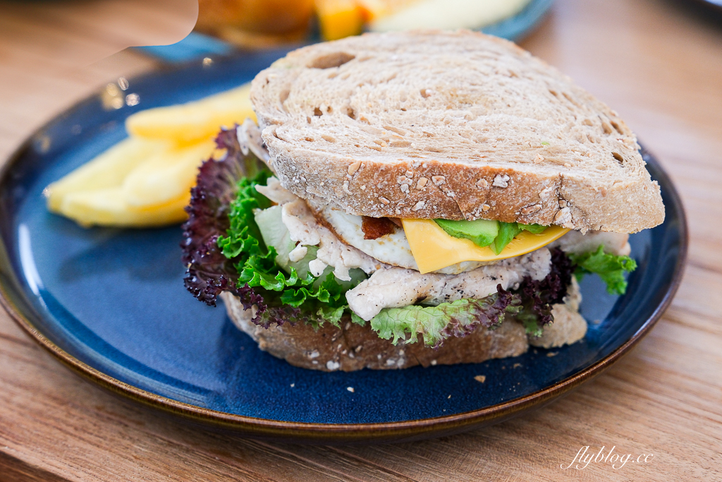 泰國攀牙｜La Malila Cafe．世界冠軍烘豆師進駐，攀牙拷叻地區網美咖啡館 @飛天璇的口袋